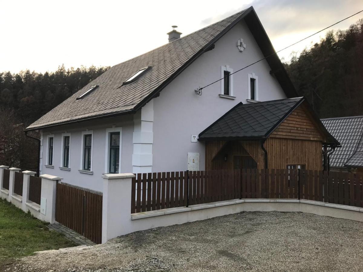 Chalupa U Berušek Oskava Bagian luar foto